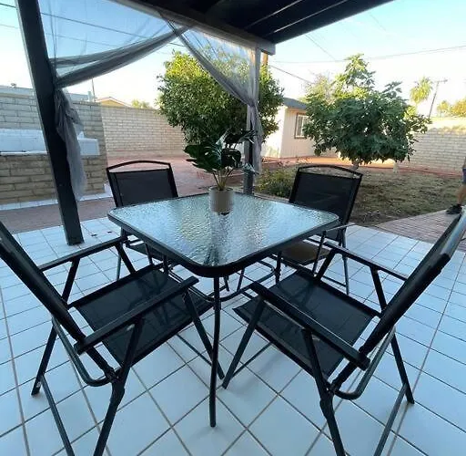 New Stylish Midtown With One Bedroom Apartment